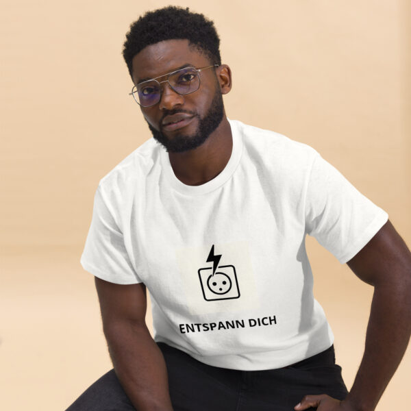 Klassisches Unisex T-Shirt Schamane WOIF - ENTSPANN DICH – Bild 10